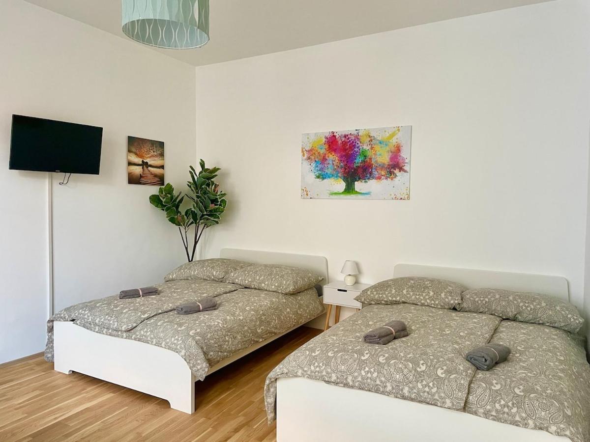Sunny & Calm Long Term - Free Parking Apartment Wien