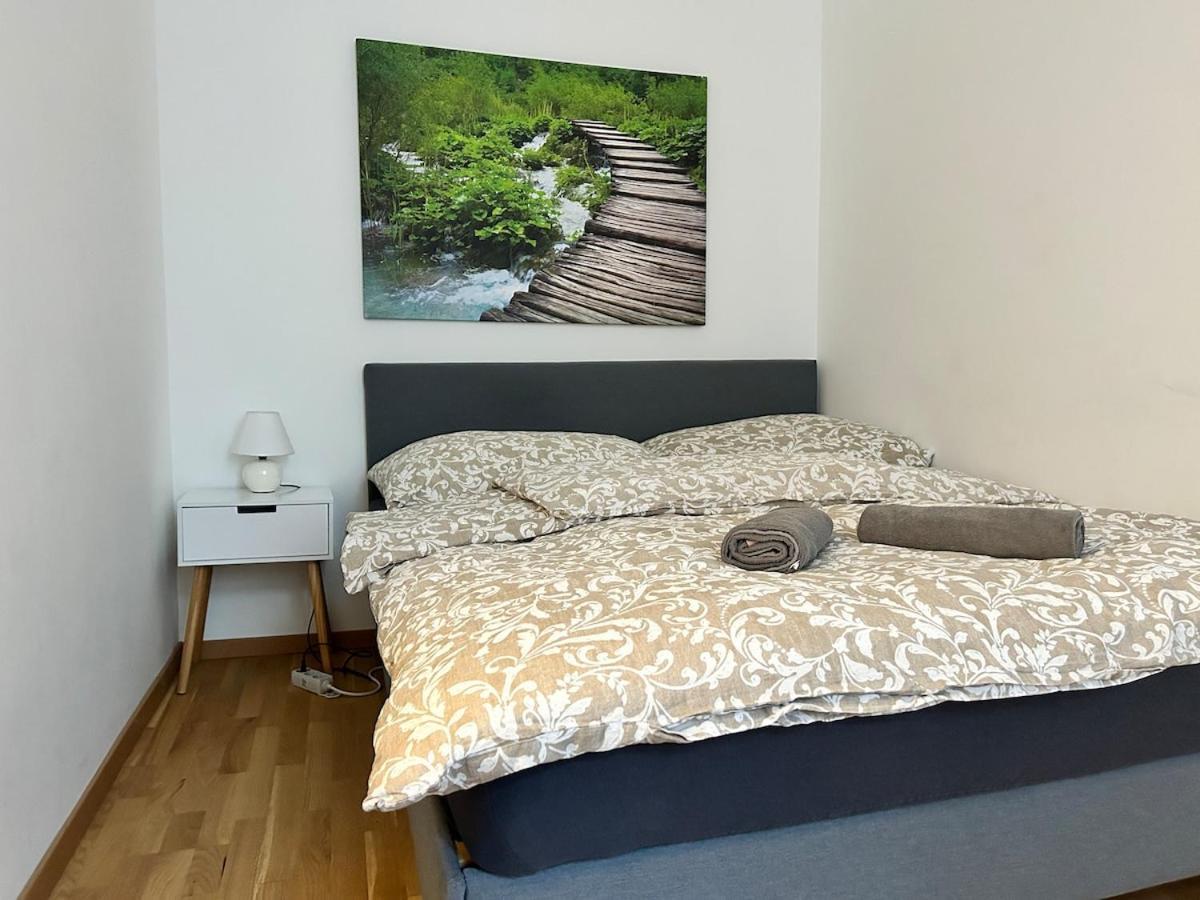 Sunny & Calm Long Term - Free Parking Apartment